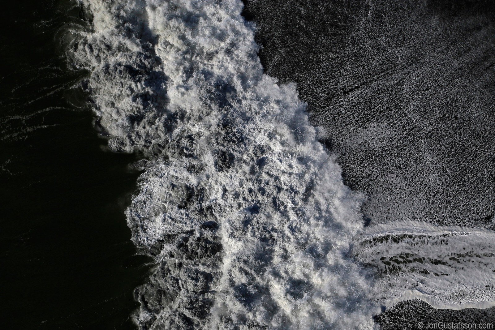 Iceland aerial photograph by Jon Gustafsson © Artio Films 2015