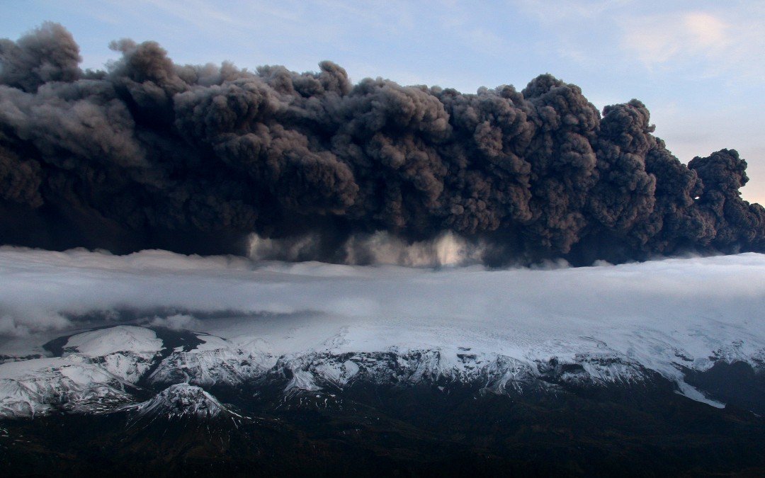 Eyjafjallajokull volcano Iceland 2010 © Helicopter.is